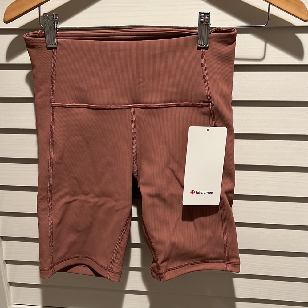 Lululemon ribbed bike shorts